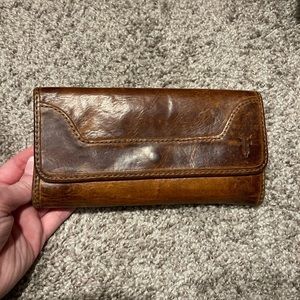 Frye wallet